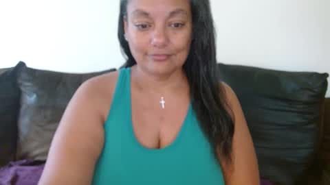 Snapshot of nala_thickk chatting on October 2025 06:35:02 PM Nala Thickk online show from October 2025 06:35:02 PM