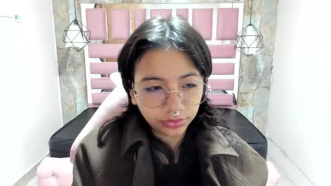 nami_usagi online show from December 2024 11:32:02 AM