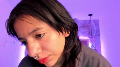 nami_usagi online show from December 2024 01:00:01 PM