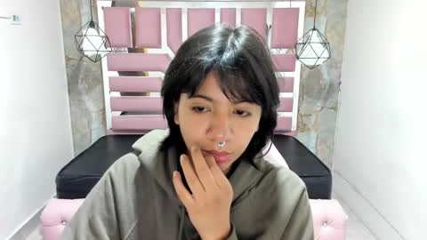 nami_usagi online show from January 2025 11:10:01 AM