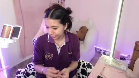 nami_usagi online show from September 2025 02:41:02 PM