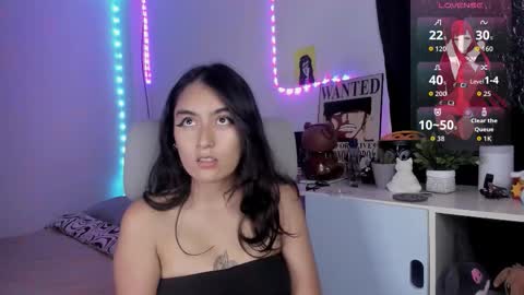 nami_white online show from October 2025 05:41:02 PM