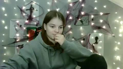 Snapshot of nana_new chatting on October 2025 08:22:01 AM Nana online show from October 2025 08:22:01 AM