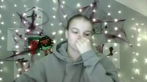 Snapshot of nana_new chatting on October 2025 08:12:01 AM Nana online show from October 2025 08:12:01 AM