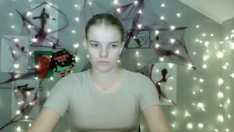 Snapshot of nana_new chatting on October 2025 08:13:01 AM Nana online show from October 2025 08:13:01 AM