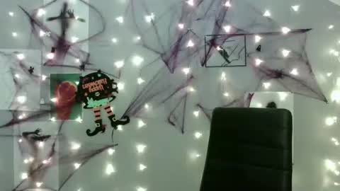 Snapshot of nana_new chatting on October 2025 08:28:01 AM Nana online show from October 2025 08:28:01 AM