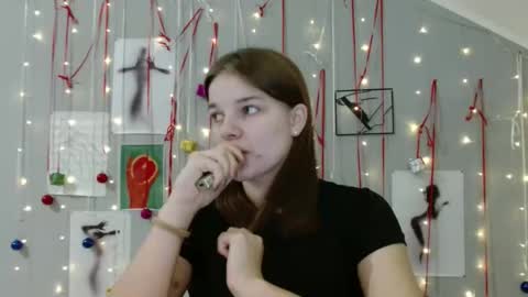 Snapshot of nana_new chatting on November 2025 08:13:01 AM Nana online show from November 2025 08:13:01 AM