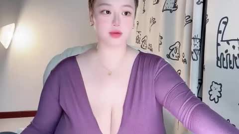 Snapshot of nanabigbobo chatting on October 2025 04:50:01 PM nanabigbobo online show from October 2025 04:50:01 PM