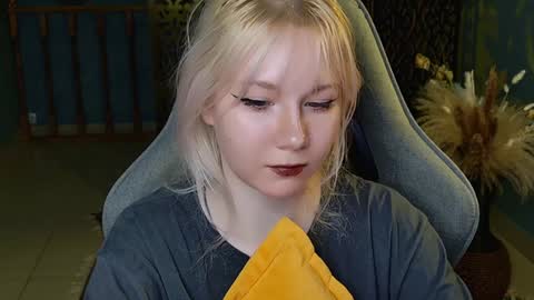 nancymartinez online show from December 2024 04:14:02 PM