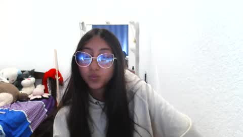 nanilux_1 online show from September 2025 11:49:02 PM