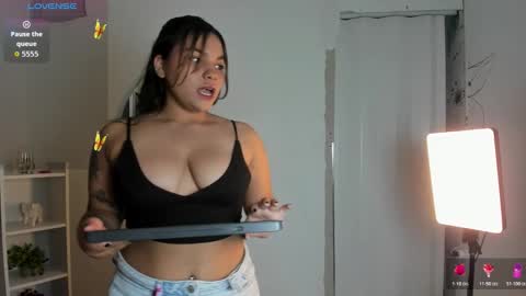 NANY online show from October 2025 07:47:01 PM