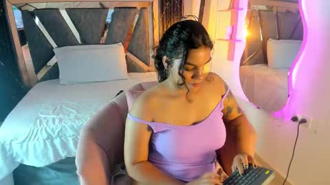 NANY online show from November 2025 07:56:02 PM