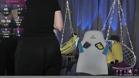 NansyCharm online show from December 2024 04:34:02 AM