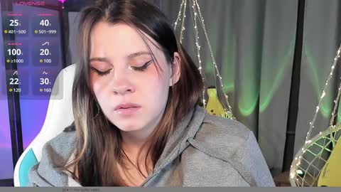 NansyCharm online show from December 2024 09:17:02 AM