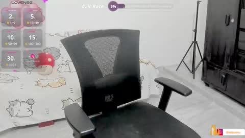 Snapshot of naoko_uwu chatting on November 2025 01:48:01 AM Naoko online show from November 2025 01:48:01 AM