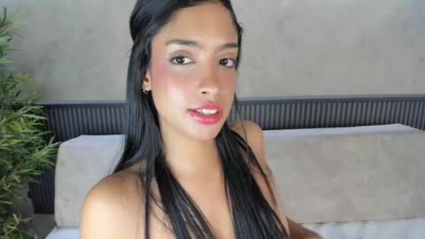Naomi  online show from February 2025 01:48:02 AM