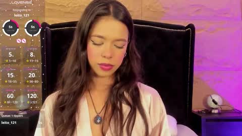 Snapshot of naomi_hill1 chatting on November 2025 10:30:02 PM Naomi online show from November 2025 10:30:02 PM