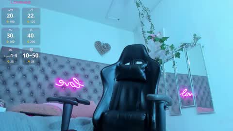 Naomi online show from October 2025 10:56:01 AM