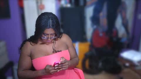 Naomi online show from October 2025 06:25:01 AM