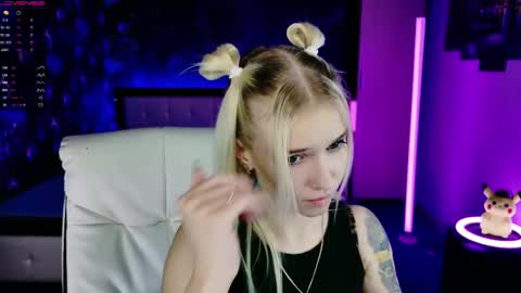 Snapshot of naomihita chatting on November 2025 02:39:01 PM naomihita online show from November 2025 02:39:01 PM