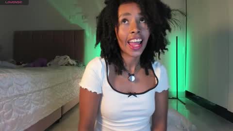 Snapshot of naomii1020 chatting on October 2025 12:39:02 AM Naomii online show from October 2025 12:39:02 AM