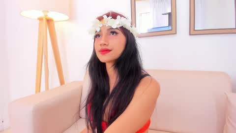 naomiiii   online show from January 2025 07:43:01 PM