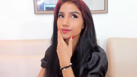 naomiiii   online show from January 2025 11:03:01 PM