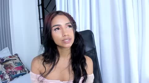 naomiiii   online show from February 2025 05:29:01 AM
