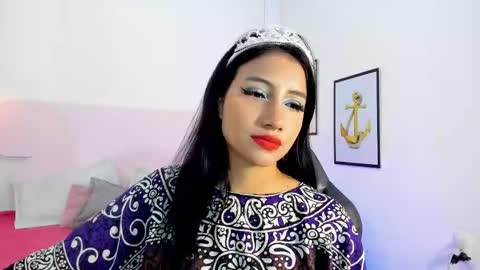 naomiiii   online show from September 2025 12:19:01 PM