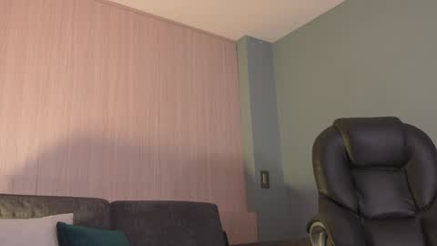 Naomi online show from January 2025 03:06:01 PM