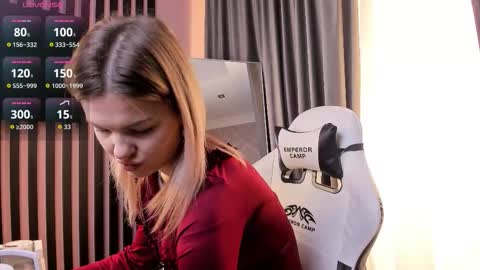 Naomi online show from November 2025 07:34:02 PM