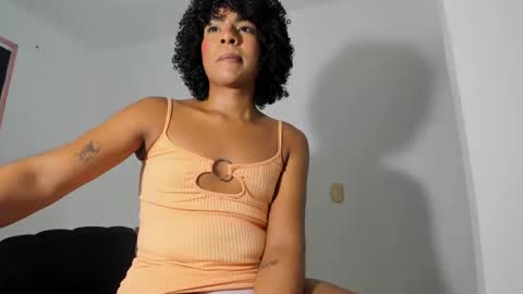 naomiwildburn online show from December 2024 06:17:01 PM