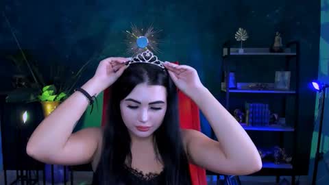 naomiwilsons online show from November 2025 08:26:02 AM