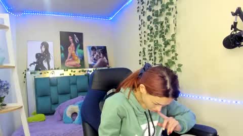 naomy online show from December 2024 08:08:01 PM