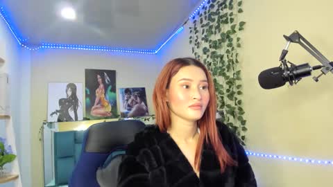 naomy online show from December 2024 06:02:02 PM