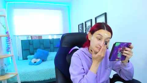 naomy online show from September 2025 07:38:01 PM