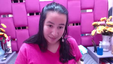 Snapshot of naomyprinces_ chatting on December 2024 01:25:01 PM Bulma Heidi online show from December 2024 01:25:01 PM