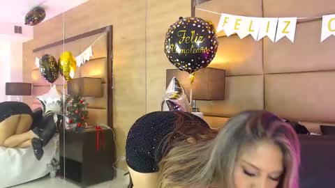 Snapshot of naomyrivera chatting on December 2024 03:55:01 PM nao online show from December 2024 03:55:01 PM