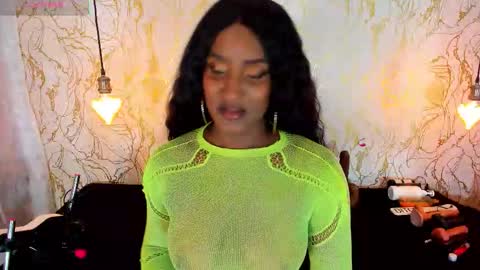 Snapshot of naomyy_cooper chatting on November 2025 08:42:02 PM Naomy online show from November 2025 08:42:02 PM