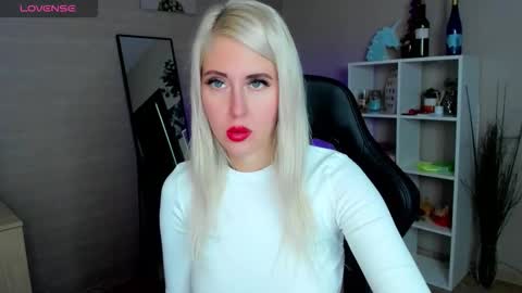 Snapshot of nastasya_cute chatting on October 2025 01:50:02 AM Nastya online show from October 2025 01:50:02 AM