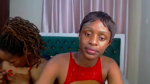Snapshot of nasty_nique chatting on September 2025 06:18:02 PM Nique online show from September 2025 06:18:02 PM