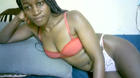 Marie online show from October 2025 05:21:02 AM