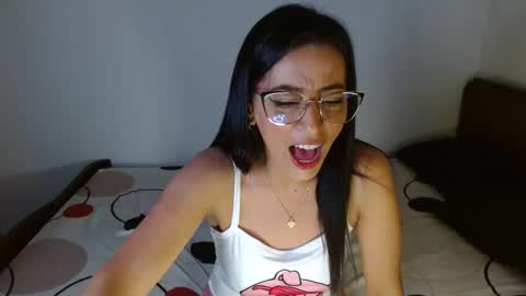 Snapshot of nat4youlove chatting on December 2024 01:21:01 AM nathalia online show from December 2024 01:21:01 AM