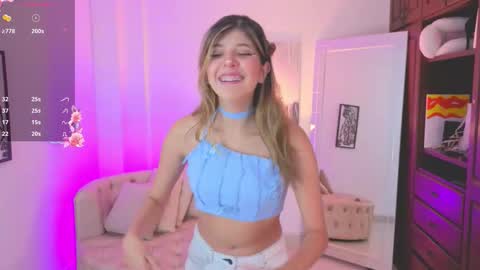 Snapshot of nataasha___ chatting on September 2025 03:17:02 AM NATASHA online show from September 2025 03:17:02 AM