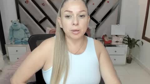 Snapshot of natalia5560 chatting on November 2025 01:06:01 PM natalia5560 online show from November 2025 01:06:01 PM