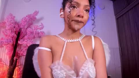 Snapshot of natalia_blue1 chatting on October 2025 03:46:02 PM Natalia online show from October 2025 03:46:02 PM