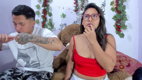 Snapshot of nataliaandjulliam chatting on November 2025 06:34:02 AM nataliaandjulliam online show from November 2025 06:34:02 AM