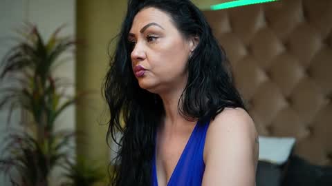 Snapshot of nataliareina chatting on December 2024 06:16:02 PM Natalia online show from December 2024 06:16:02 PM