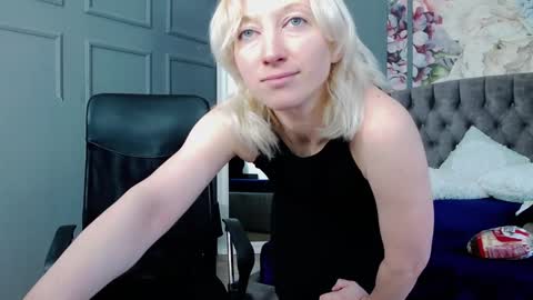 Natalie online show from December 2024 08:15:02 AM