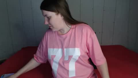 Snapshot of natalilanude chatting on November 2025 06:39:01 PM Ntl Age online show from November 2025 06:39:01 PM